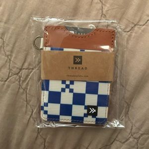 Thread Wallets Vertical Wallet